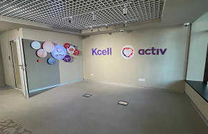 Оформление стены с логотипами Kcell и activ